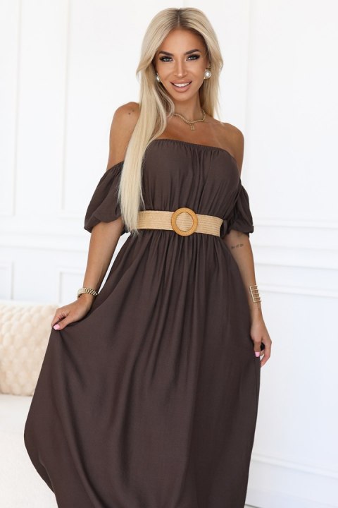 614-1 Sukienka maxi w stylu boho z odkrytymi ramionami i paskiem - CZEKOLADOWA